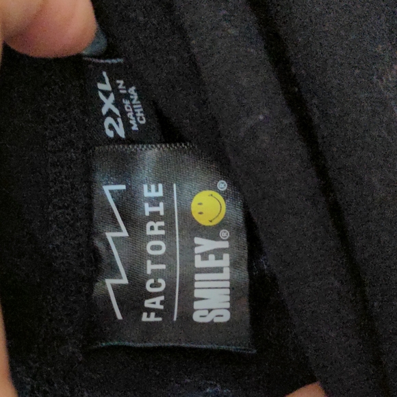 Adorable embroidered Factorie X Smilie black bike shorts in XXL - Picture 3 of 4